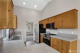 5607 Vincent Ct SE, Lacey, WA 98513 - Photo 11