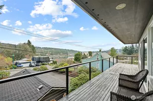 9226 Peacock Hill Ave, Gig Harbor, WA 98332 - Photo 5