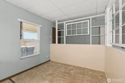 1017 W Main Street, Centralia, WA 98531 - Photo 9