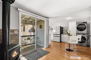 4515 NE 17th Pl, Renton, WA 98059 - Photo 11