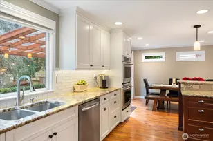 12119 NE 141st St, Kirkland, WA 98034 - Photo 11