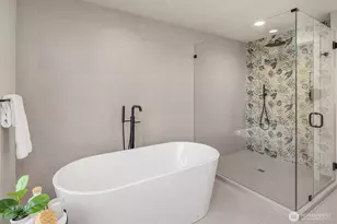 637 18th Ave W, Kirkland, WA 98033 - Photo 17