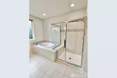 737 197th Ave SE, Sammamish, WA 98074 - Photo 29