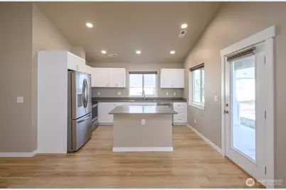 123 E 9th Avenue #50, Moses Lake, WA 98837 - Photo 5