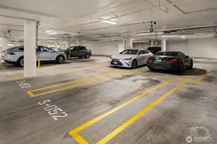 500 106th Ave NE, Bellevue, WA 98004 - Photo 23