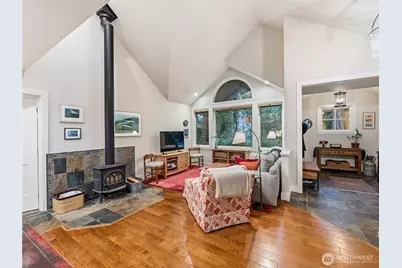 7404 Holiday Boulevard, Anacortes, WA 98221 - Photo 11