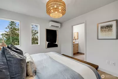 4405 B S Holly Street, Seattle, WA 98118 - Photo 13