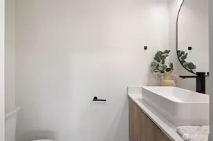 3011 SW Henderson St, Seattle, WA 98126 - Photo 11