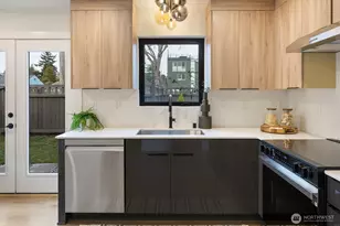 3011 SW Henderson St, Seattle, WA 98126 - Photo 9