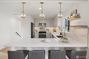 9003 30th Ave SW, Seattle, WA 98126 - Photo 9