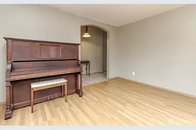 17323 25th Avenue Ct E, Tacoma, WA 98445 - Photo 5