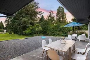 2137 N 128th St, Seattle, WA 98133 - Photo 31