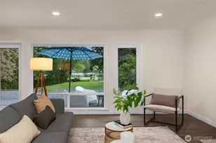 2137 N 128th St, Seattle, WA 98133 - Photo 9