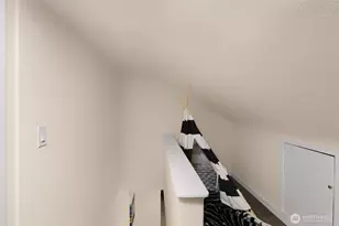 2137 N 128th St, Seattle, WA 98133 - Photo 27