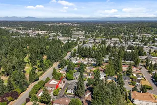 20800 72nd Ave W, Edmonds, WA 98026 - Photo 33