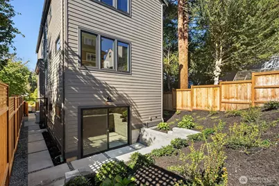 7342 20th Avenue NW, Seattle, WA 98117 - Photo 35