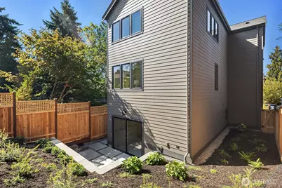 7342 20th Avenue NW, Seattle, WA 98117 - Photo 37