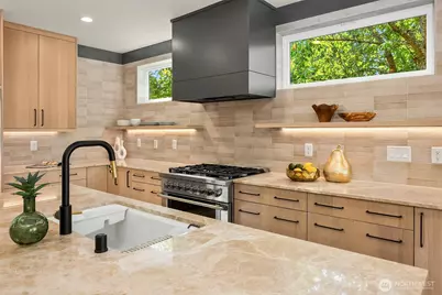 7342 20th Avenue NW, Seattle, WA 98117 - Photo 13