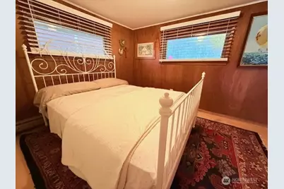 27728 Manzanita Beach Rd SW, Vashon, WA 98070 - Photo 11