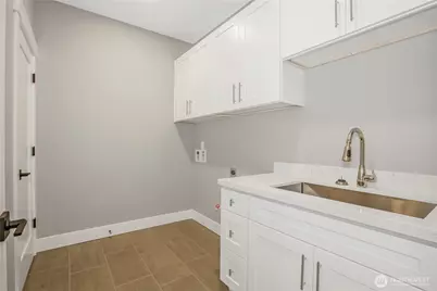 6145 Lake Saint Claire Drive SE, Olympia, WA 98513 - Photo 13