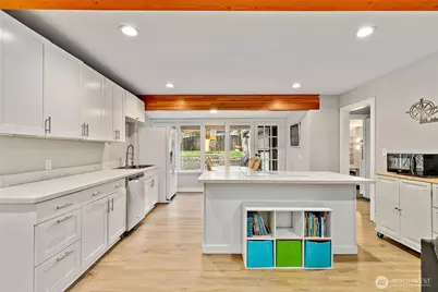 4915 Dogwood Drive, Everett, WA 98203 - Photo 9