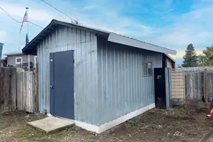 522 Locust St, Omak, WA 98841 - Photo 27