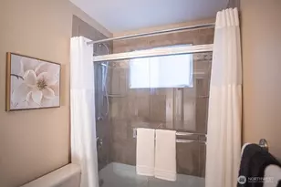 1717 E 16th St, Bremerton, WA 98310 - Photo 17