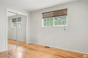 6201 Island Crest Way, Mercer Island, WA 98040 - Photo 23