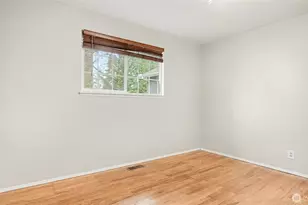 6201 Island Crest Way, Mercer Island, WA 98040 - Photo 21