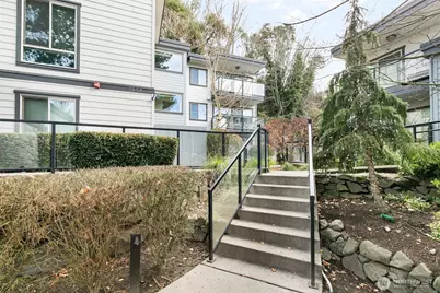3204 81st Place SE #B202, Mercer Island, WA 98040 - Photo 23