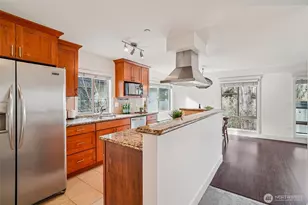 3204 81st Pl SE, Mercer Island, WA 98040 - Photo 3