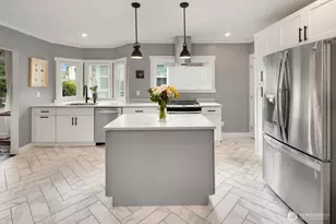 3249 27th Ave W, Seattle, WA 98199 - Photo 13