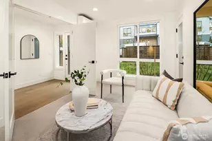 4412 1st Ave NE, Seattle, WA 98105 - Photo 15