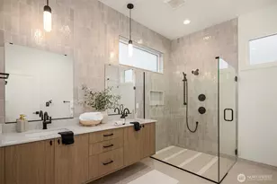 4412 1st Ave NE, Seattle, WA 98105 - Photo 33