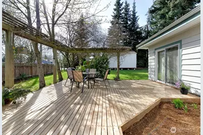 10221 132nd Avenue NE, Kirkland, WA 98033 - Photo 11