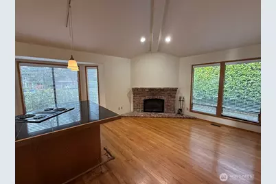 14918 SE 64th Street, Bellevue, WA 98006 - Photo 3