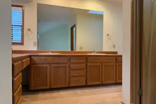 14918 SE 64th St, Bellevue, WA 98006 - Photo 9