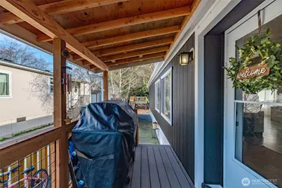 700 NW Crosby Avenue #19, Oak Harbor, WA 98277 - Photo 3