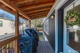 700 NW Crosby Ave, Oak Harbor, WA 98277 - Photo 3