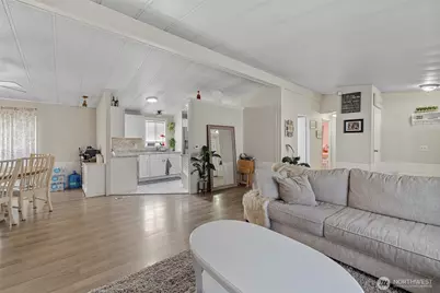 700 NW Crosby Avenue #19, Oak Harbor, WA 98277 - Photo 9