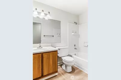 16817 Larch Way #D207, Lynnwood, WA 98037 - Photo 15
