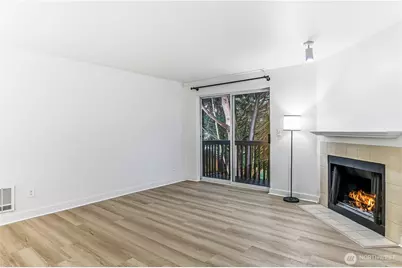 16817 Larch Way #D207, Lynnwood, WA 98037 - Photo 9