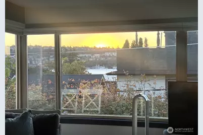 2703 Boylston Avenue E #101, Seattle, WA 98102 - Photo 9