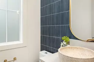 13131 NE 87th Ln, Kirkland, WA 98033 - Photo 9