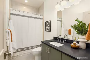 13131 NE 87th Ln, Kirkland, WA 98033 - Photo 17