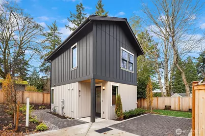 817 18th Avenue W, Kirkland, WA 98033 - Photo 1