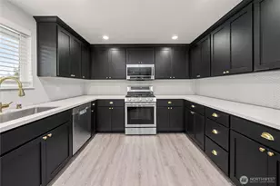 10326 58th Ave Ct E, Puyallup, WA 98373 - Photo 11