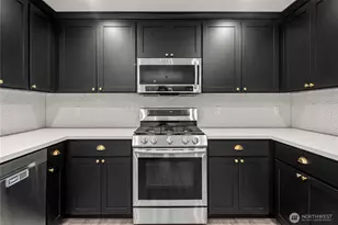 10326 58th Ave Ct E, Puyallup, WA 98373 - Photo 13