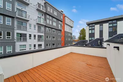 909 Hiawatha Pl S #B, Seattle, WA 98144 - Photo 21