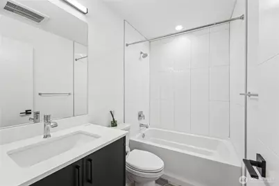 909 Hiawatha Pl S #B, Seattle, WA 98144 - Photo 13